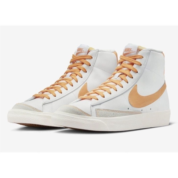 Nike Blazer Mid sneakers - Picture 1 of 14